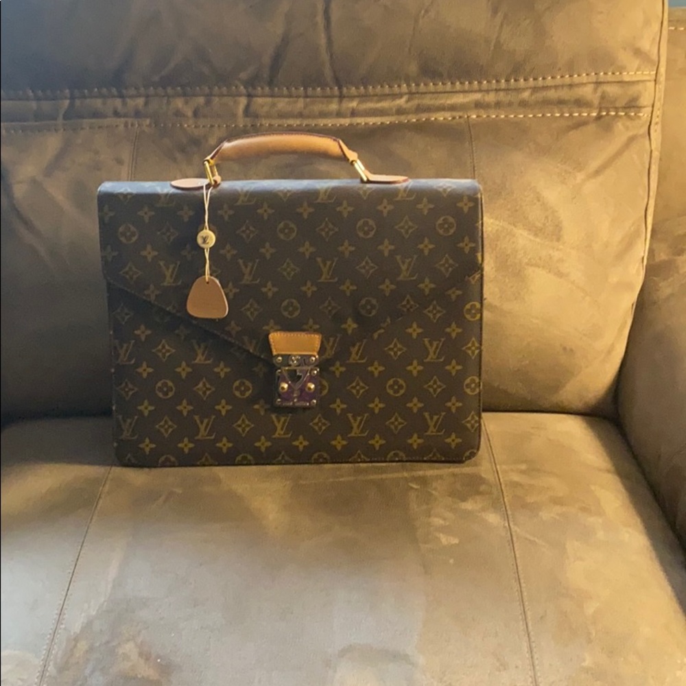 Brief Case